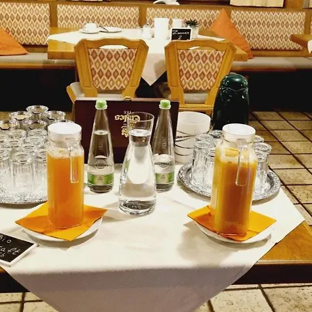 Hotel Schwarzes Ross 3*