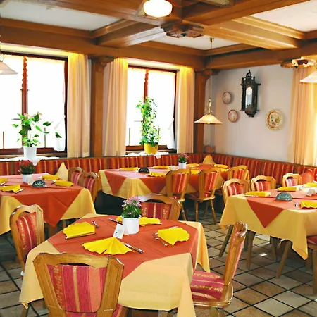 Hotel Schwarzes Ross 3*